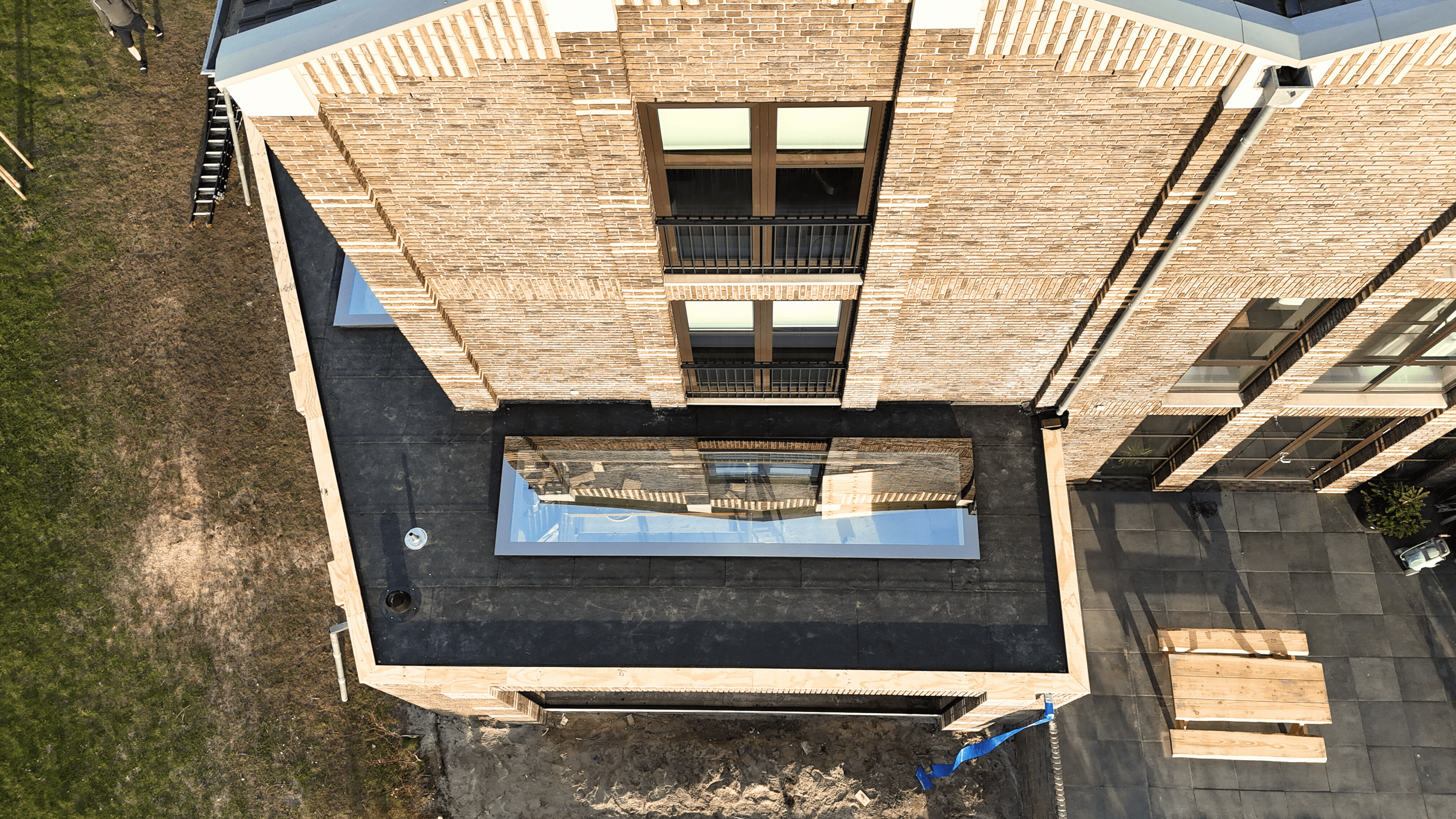 Dachfenster Flachdach – rahmenlos – feststehend – 3-fach – 400 × 3000 mm