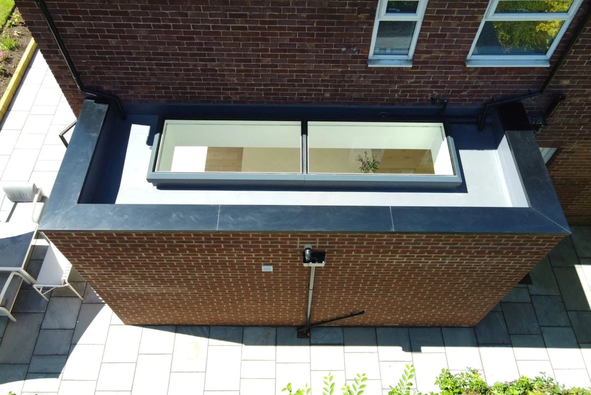 Gerahmtes modulares Dachfenster 250 × 200 cm, Einbaubeispiel ohne Maßabbildung