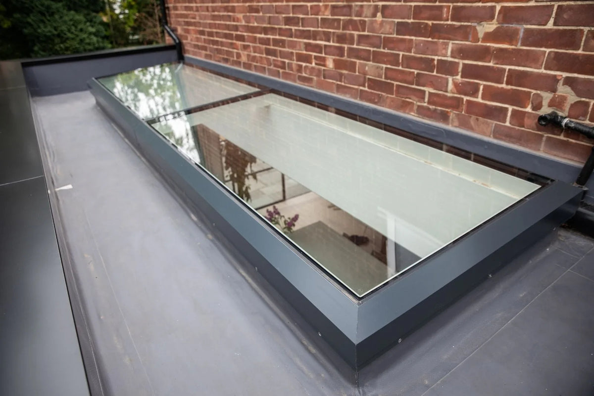 Gerahmtes modulares Dachfenster 200 × 200 cm, Einbaubeispiel